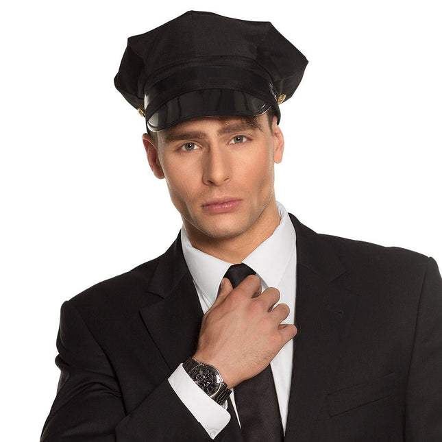 Chauffeurspet van Boland koop je bij Partywinkel