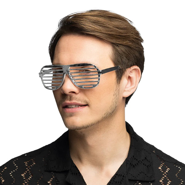 Gestreifte Silberbrille