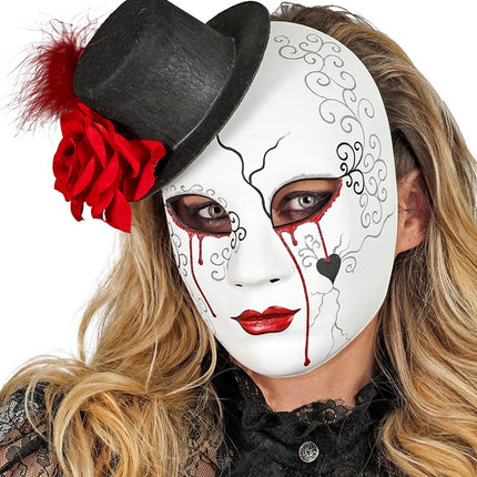 MASKE THEATER BLUTENDE FRAU MIT HUT