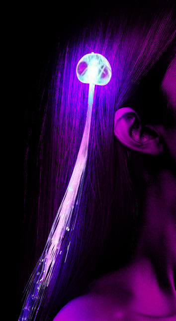 Neonlila Haarverlängerung mit Licht 30cm