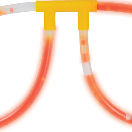 Farbige Gläser leuchten im Dunkeln