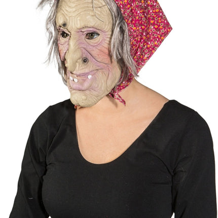 Hexenmaske mit Kopftuch und Haaren