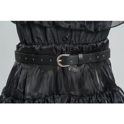 Mittwoch: Abschlussball – Schwarzes Kleid für Mädchen
