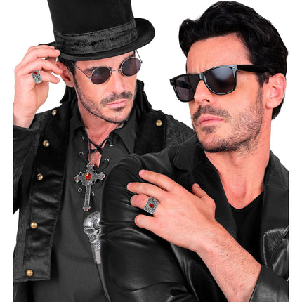 Halloween-Ring mit rotem Edelstein