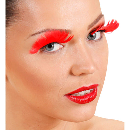 Rote falsche Wimpern