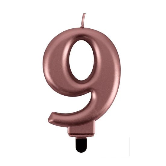 9 Jaar Kaars Roze Metellic 7cm van VDV Benefit koop je bij Partywinkel