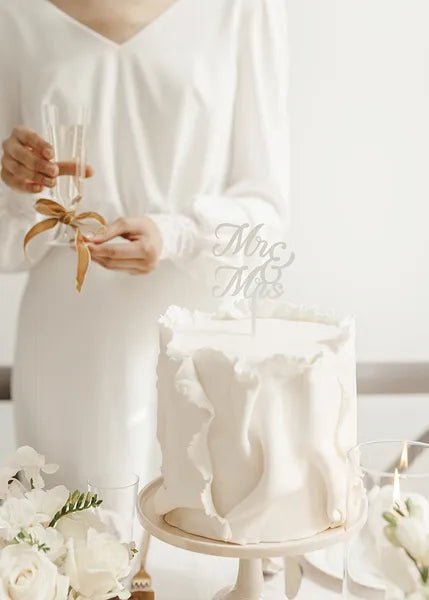 Acryl taarttopper MR & MRS, wit, 16,5 cm van Partydeco koop je bij Partywinkel