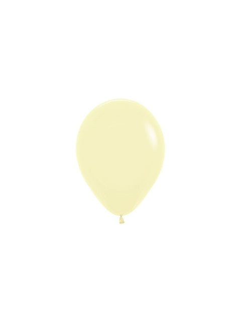 Ballonnen Pastel Matte Yellow 12cm 50st van Sempertex koop je bij Partywinkel