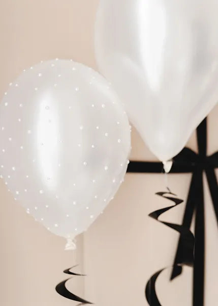 Weiße Ballonaufkleber Perlen 3-6mm 440St