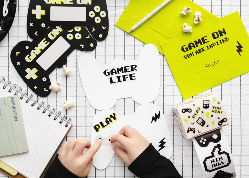 Gaming Party Einladungen 16cm 6pcs