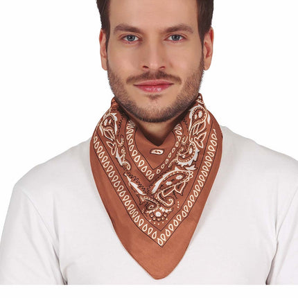 Brauner Cowboy-Schal