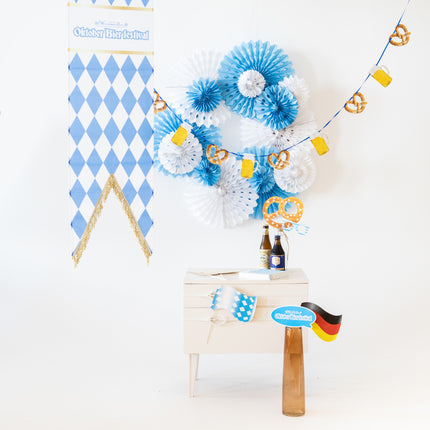 Oktoberfest Servietten Brezel 33cm 20Stück