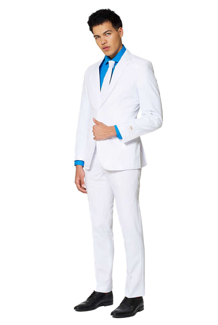 Männer im weißen Anzug <tc>OppoSuits</tc>