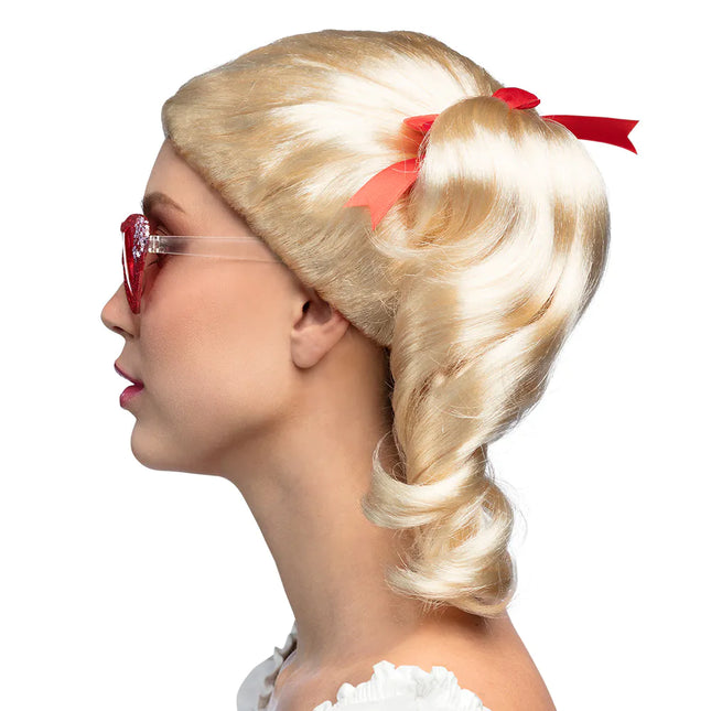 Blonde Perückenschwänze