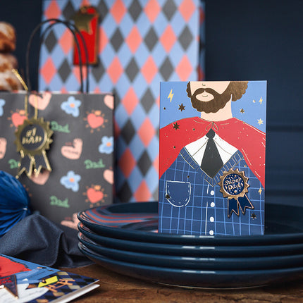 Grußkarte Super Dad mit Emaille Pin 15,5cm