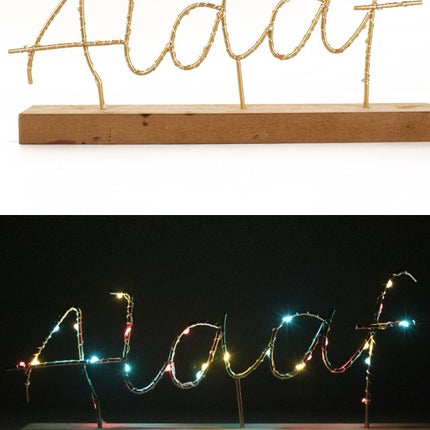 Regal mit Text Alaaf beleuchtet