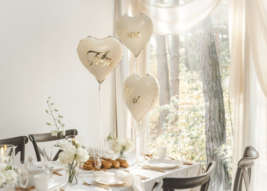 Folieballonnen hartjes MR en MRS, 45 cm, mix van Partydeco koop je bij Partywinkel