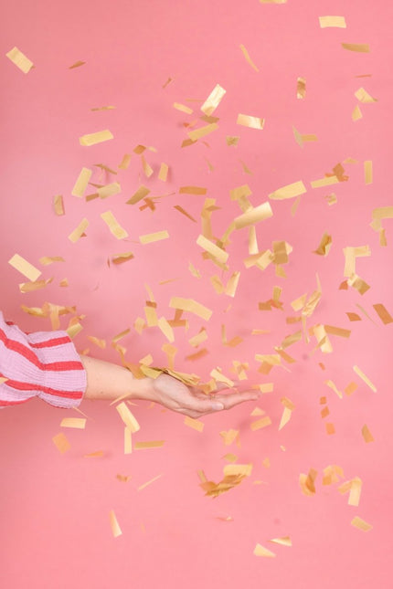 Gouden Confetti Kanon 20cm van Partydeco koop je bij Partywinkel