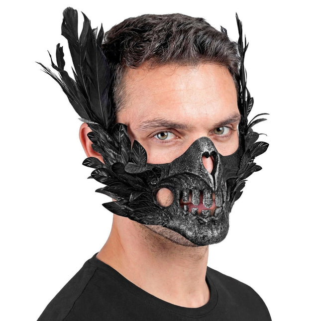 Halloween Masker Zwart Schedel Met Veren van Widmann koop je bij Partywinkel