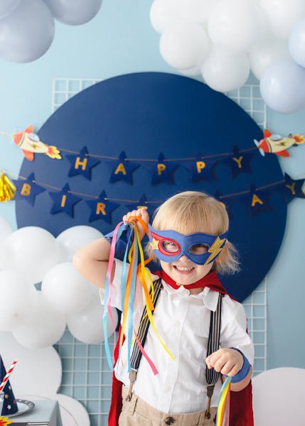Happy Birthday Letterslinger Space 3m van Partydeco koop je bij Partywinkel