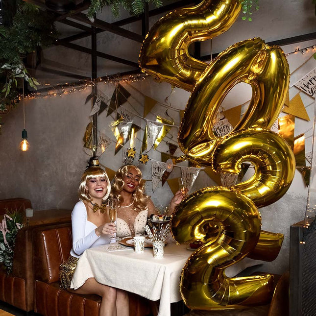 Happy New Year Borden 23cm 10st van Boland koop je bij Partywinkel