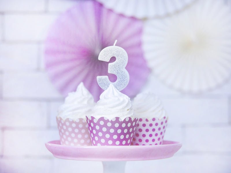 Kaars 3 Jaar Zilver 7cm van Partydeco koop je bij Partywinkel