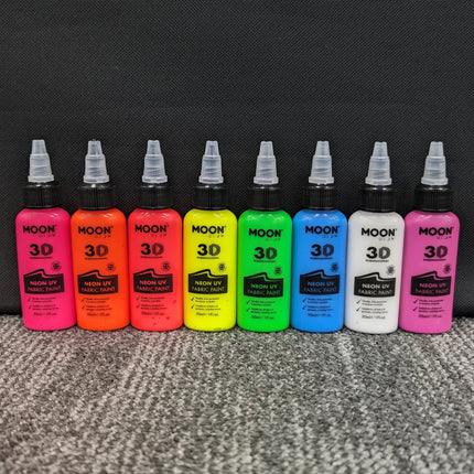 Moon Glow Neon UV Fabric Paint 30ml Intense Purple 30ml van Moon Creations koop je bij Partywinkel