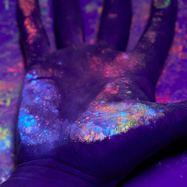 Moon Glow Neon UV Pigment Shakers Intense Blue 5g van Moon Creations koop je bij Partywinkel