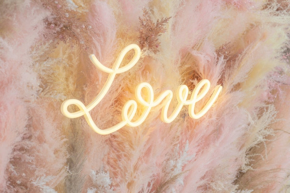 Neon LED - Love, white, 61x27,4 cm - Partywinkel - 5900779132474