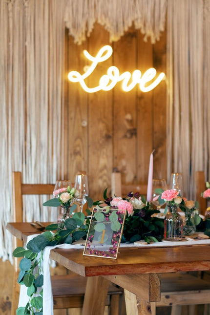 Neon LED - Love, white, 61x27,4 cm - Partywinkel - 5900779132474