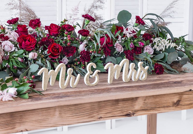 Tafeldecoratie Mr & Mrs 50cm van Partydeco koop je bij Partywinkel
