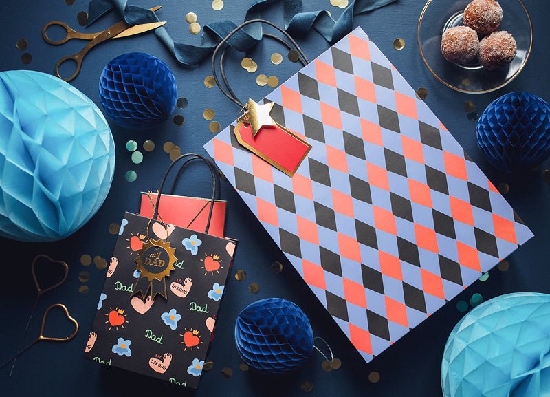 Uitdeeltasjes 1 Dad 18cm van Partydeco koop je bij Partywinkel