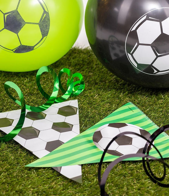 Voetbal Slinger 10m van Paper Dreams koop je bij Partywinkel