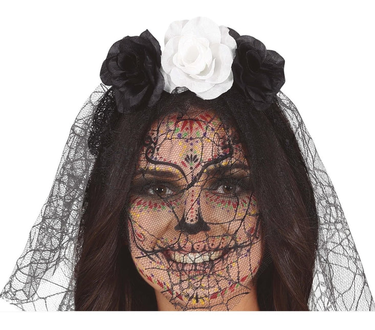 Zwart Witte Haarband Met Sluier van Fiestas Guirca koop je bij Partywinkel