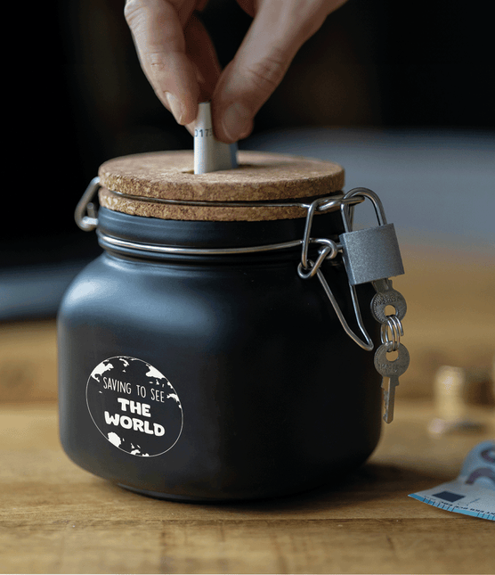 Zwarte Spaarpot Saving To See The World 12,5cm - Partywinkel - 8716764240096
